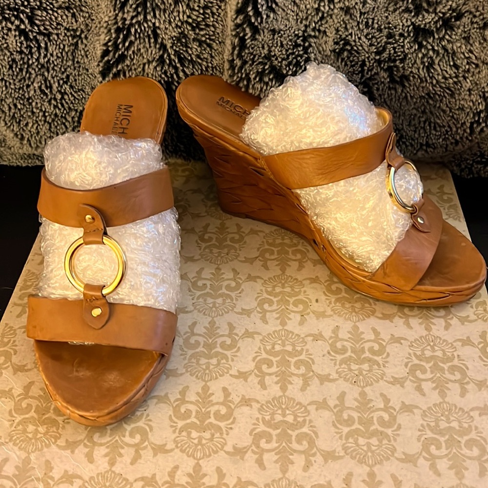 SALE!! DEAL! FABULOUS MICHAEL Michael Kors Leather Wedge Heel Sandal Gold O-Ring
